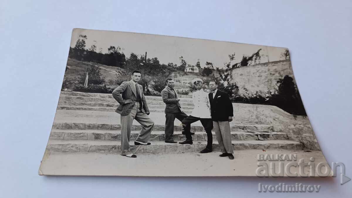 Photo Officer and three men