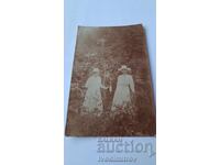 Photo Dupnitsa Two Madi girls in white dresses 1919