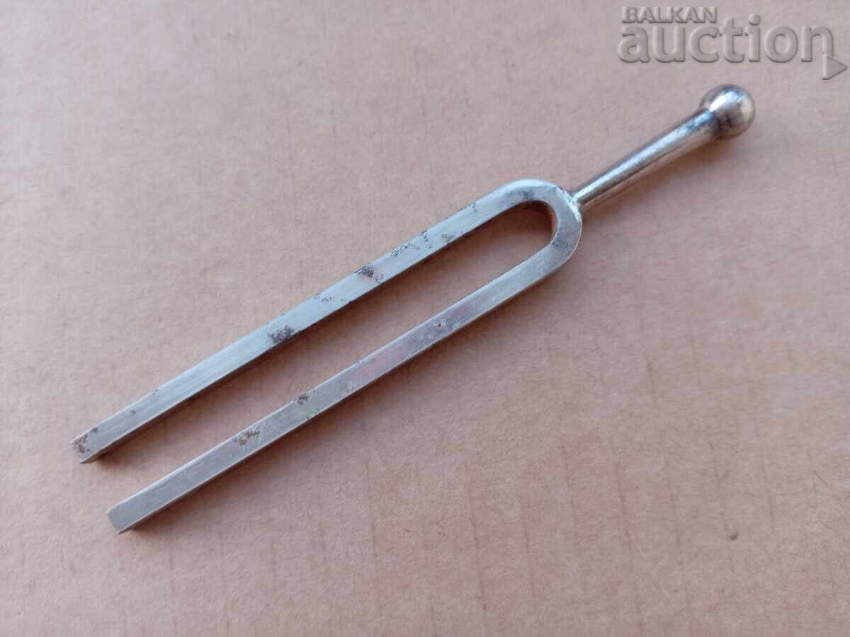 Auction an old ptimitive tuning fork Auction an old ptimitive tuning fork