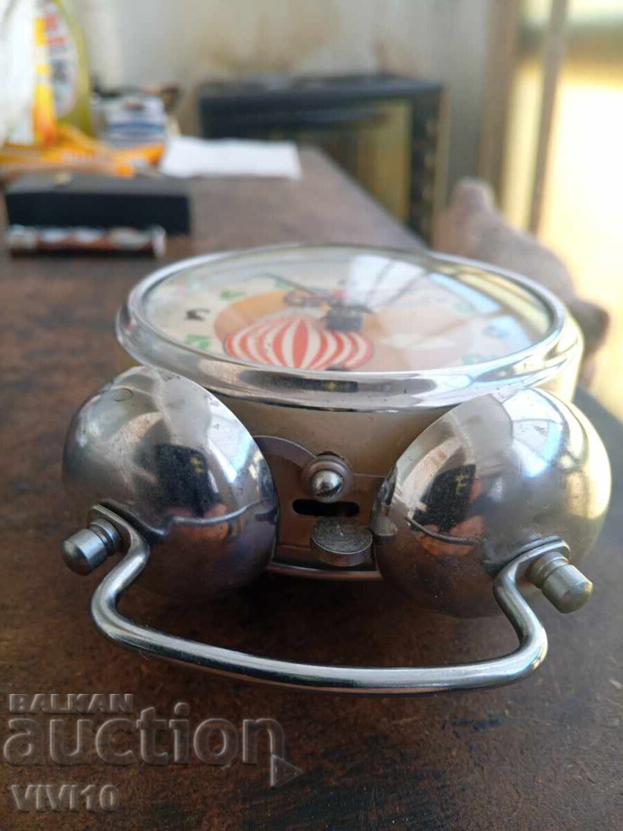 Παράδοση Κινεζικό ξυπνητήρι. Κινουμένων σχεδίων Παράδοση Κινεζικό ξυπνητήρι. Κινουμένων σχεδίων