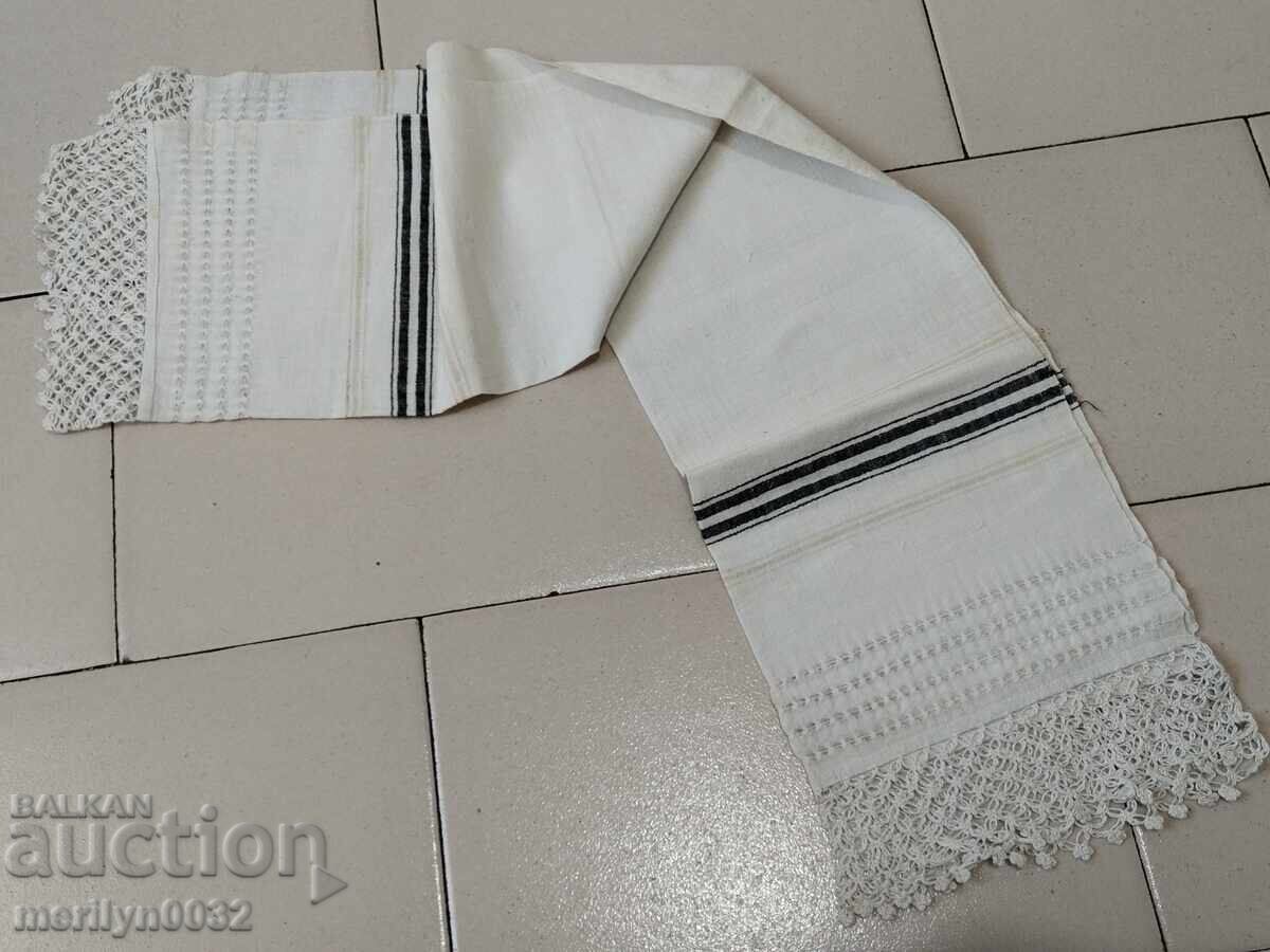 Licitație Pânză veche din dantelă Kennar țesătă manual Licitație Pânză veche din dantelă Kennar țesătă manual