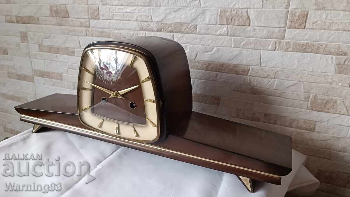Auction Old mantel clock - Harmle - Germany - Antique - 1970" Auction Old mantel clock - Harmle - Germany - Antique - 1970"