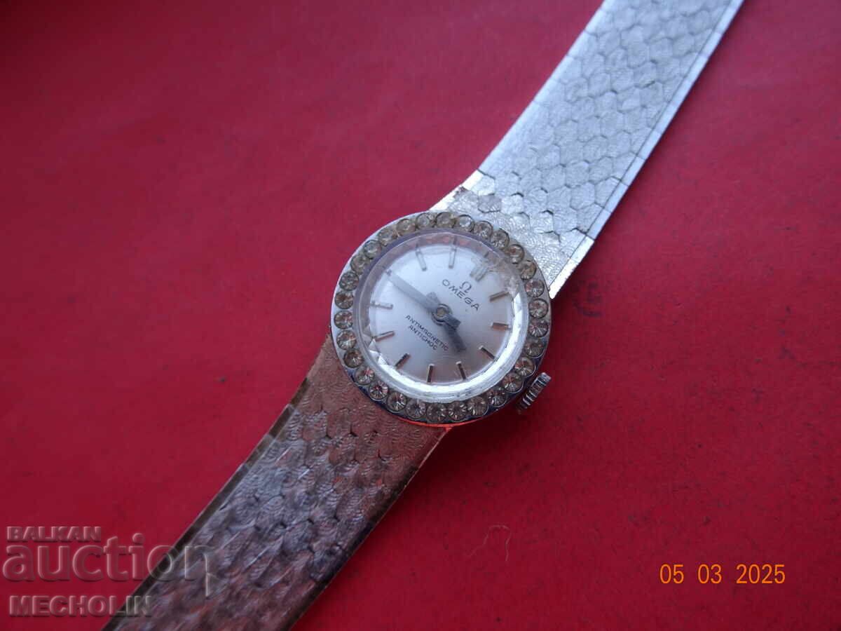 WATCH Russian OMEGA with price 45.00 BGN | € 23.01 WATCH Russian OMEGA with price 45.00 BGN | € 23.01