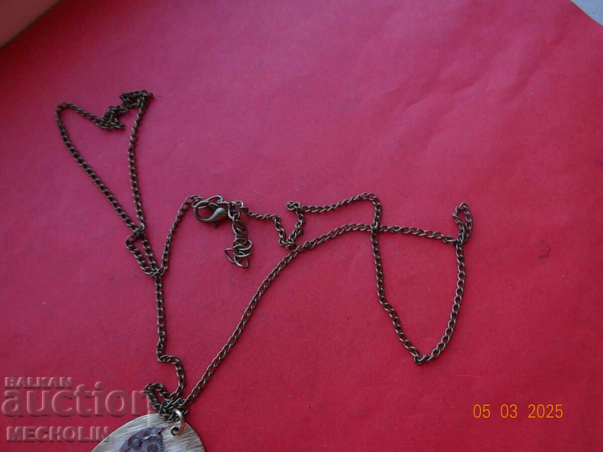 Delivery of MEDALLION SONIASTYLE2005 Playboy