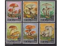 San Marino 1967 "Mushrooms", clean set