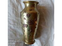 Японска бронзова ваза.