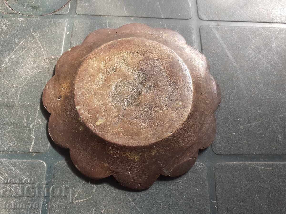 Delivery of Plate - old massive heavy bronze plate with a double-headed eagle Delivery of Plate - old massive heavy bronze plate with a double-headed eagle