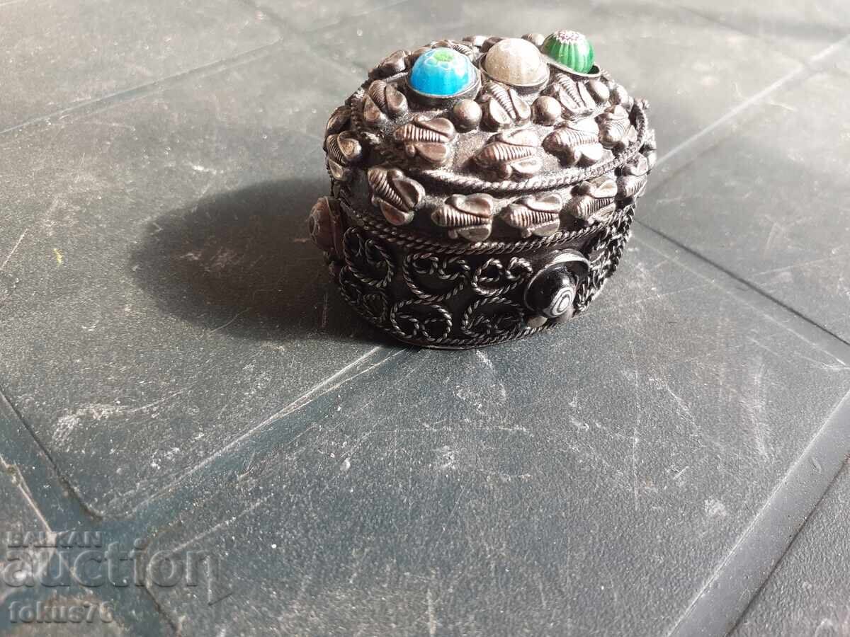 Small miniature tin box with price 45.00 BGN | € 23.01 Small miniature tin box with price 45.00 BGN | € 23.01