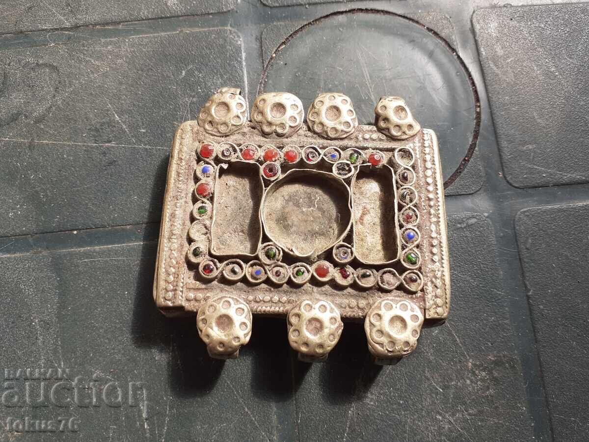 Παλιά κοσμήματα - μόσχο μενταγιόν με βότσαλο και γυαλί - φορεσιά με τιμή 45.00 BGN | € 23.01 Παλιά κοσμήματα - μόσχο μενταγιόν με βότσαλο και γυαλί - φορεσιά με τιμή 45.00 BGN | € 23.01