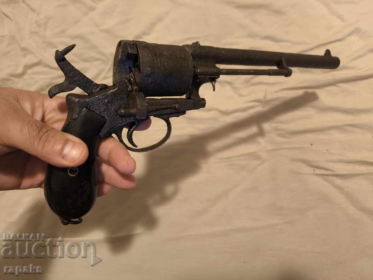 Auction Gasser 1870 revolver. Collectible weapon, pistol Auction Gasser 1870 revolver. Collectible weapon, pistol