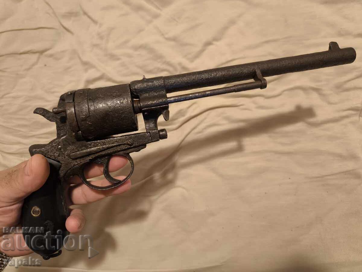 Delivery of Gasser 1870 revolver. Collectible weapon, pistol Delivery of Gasser 1870 revolver. Collectible weapon, pistol