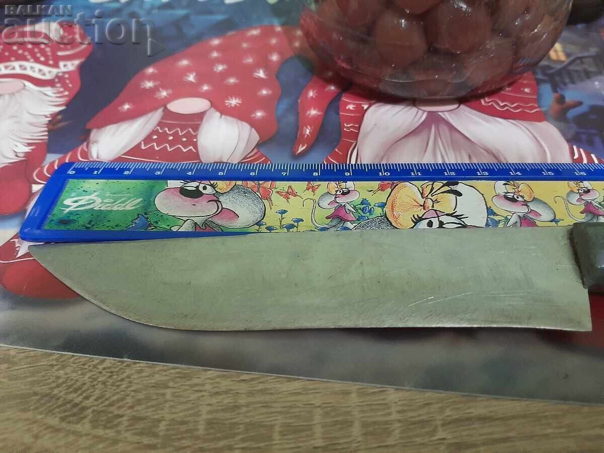 Auction An old knife Auction An old knife