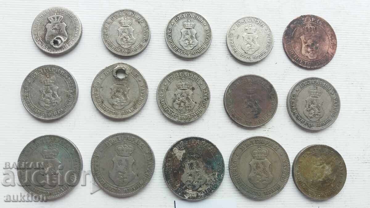 COLLECTION OF 15 ROYAL COINS - 7