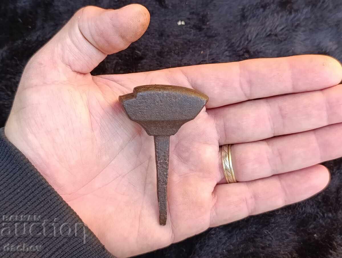 Old small anvil - Rare model 100 years old Old small anvil - Rare model 100 years old
