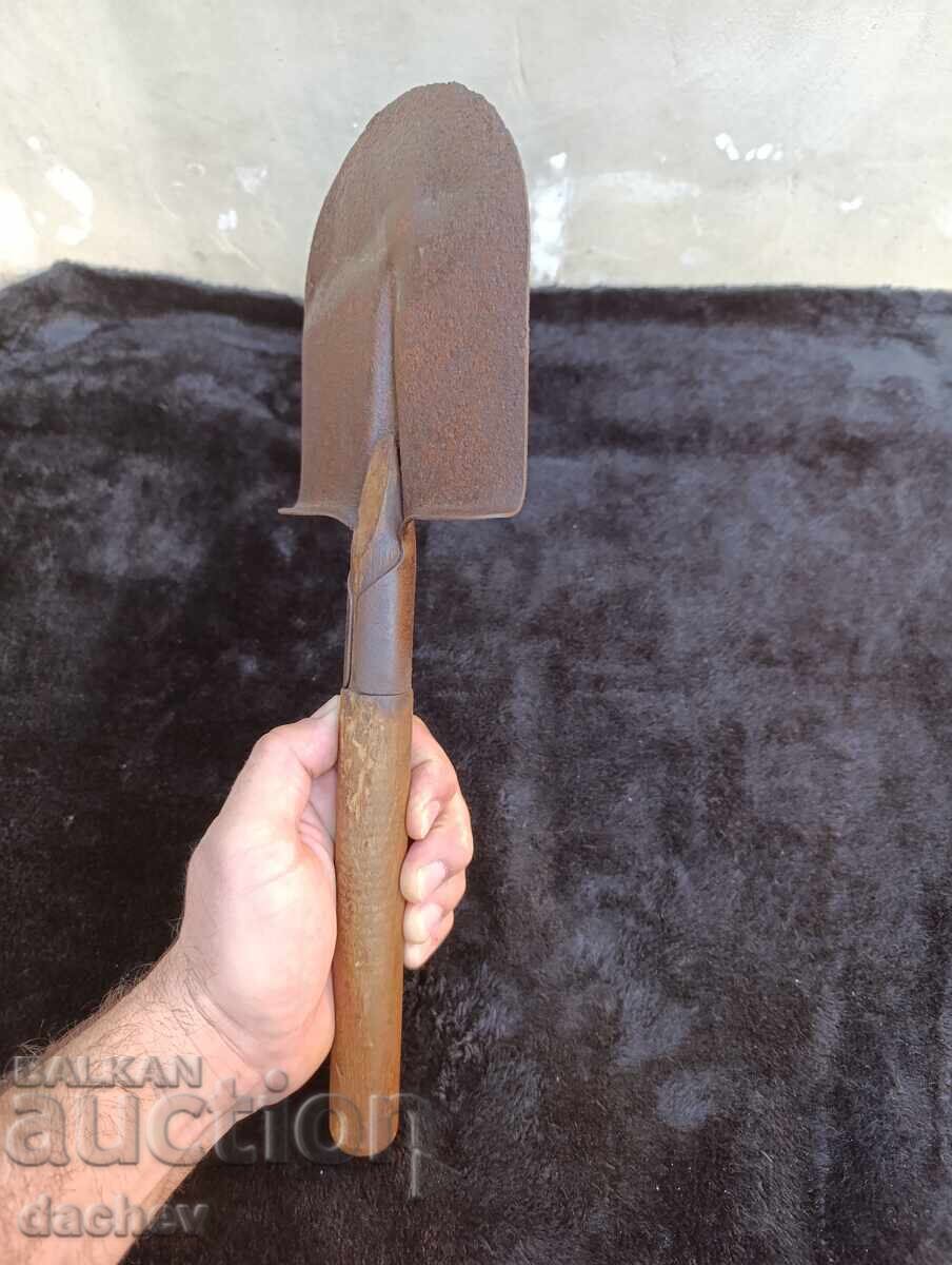 VERY OLD SHOVEL WW2 with price 40.00 BGN | € 20.45