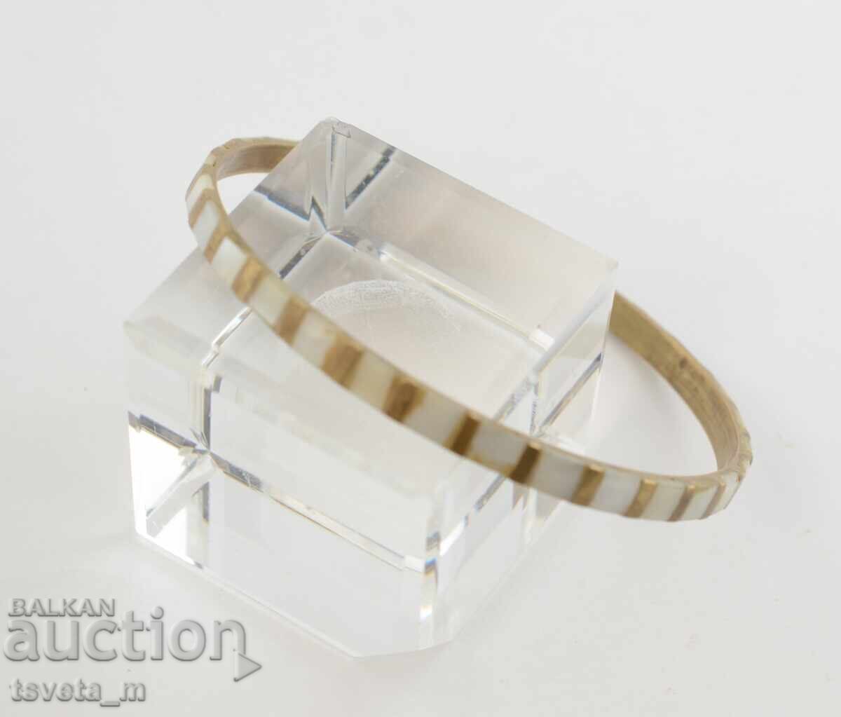 Bronze and mother-of-pearl bracelet Bronze and mother-of-pearl bracelet