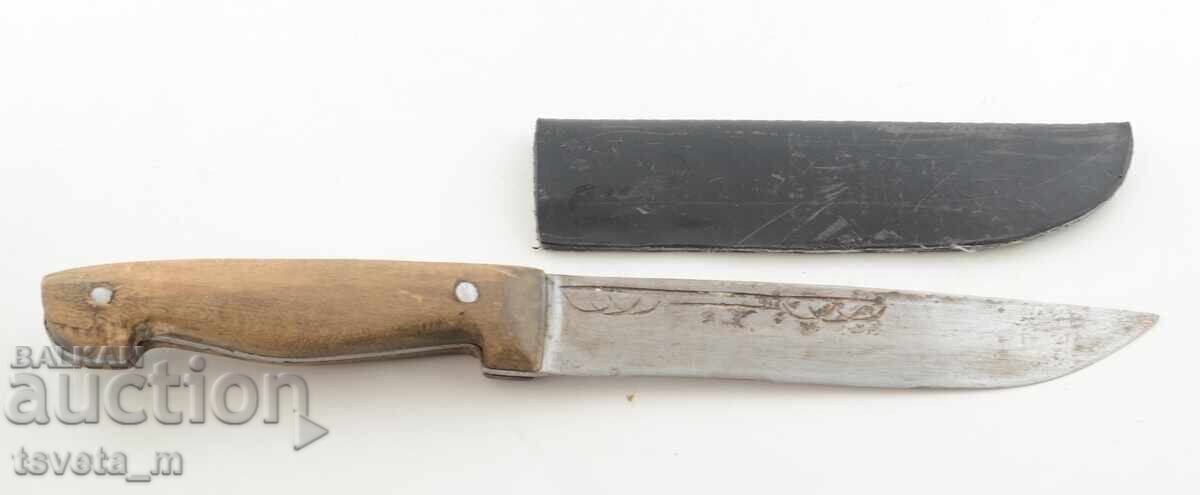 Antique knife with wooden handle and scabbard Antique knife with wooden handle and scabbard