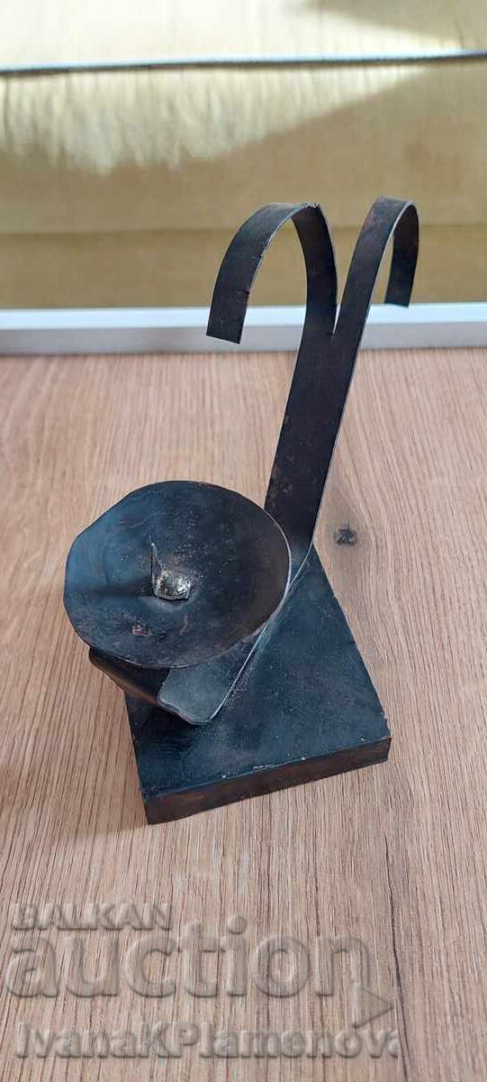 Delivery of Metal candlestick