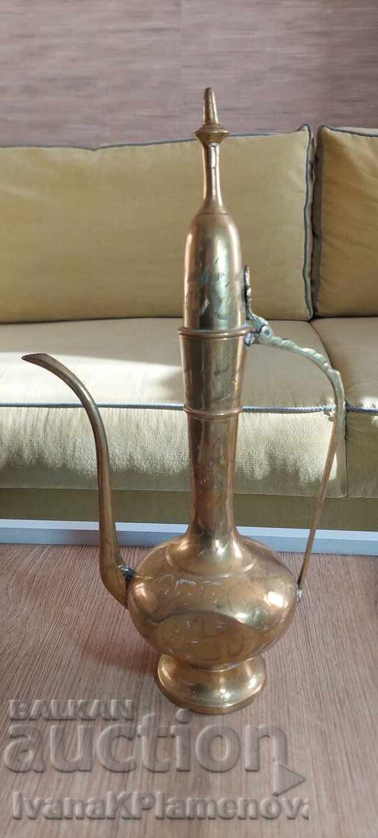 Brass jug for connoisseurs, height 35cm Brass jug for connoisseurs, height 35cm