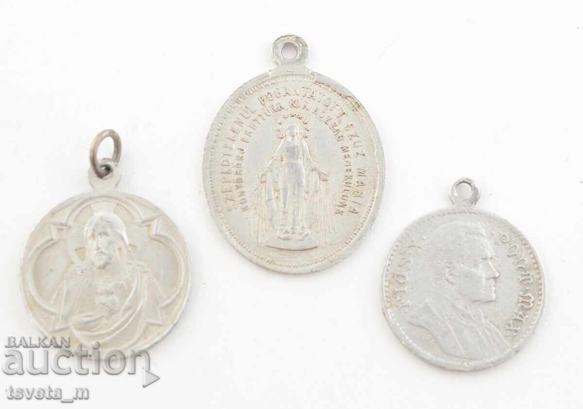 Lot of 3 pcs. pendants, talismans with price 5.00 BGN | € 2.56