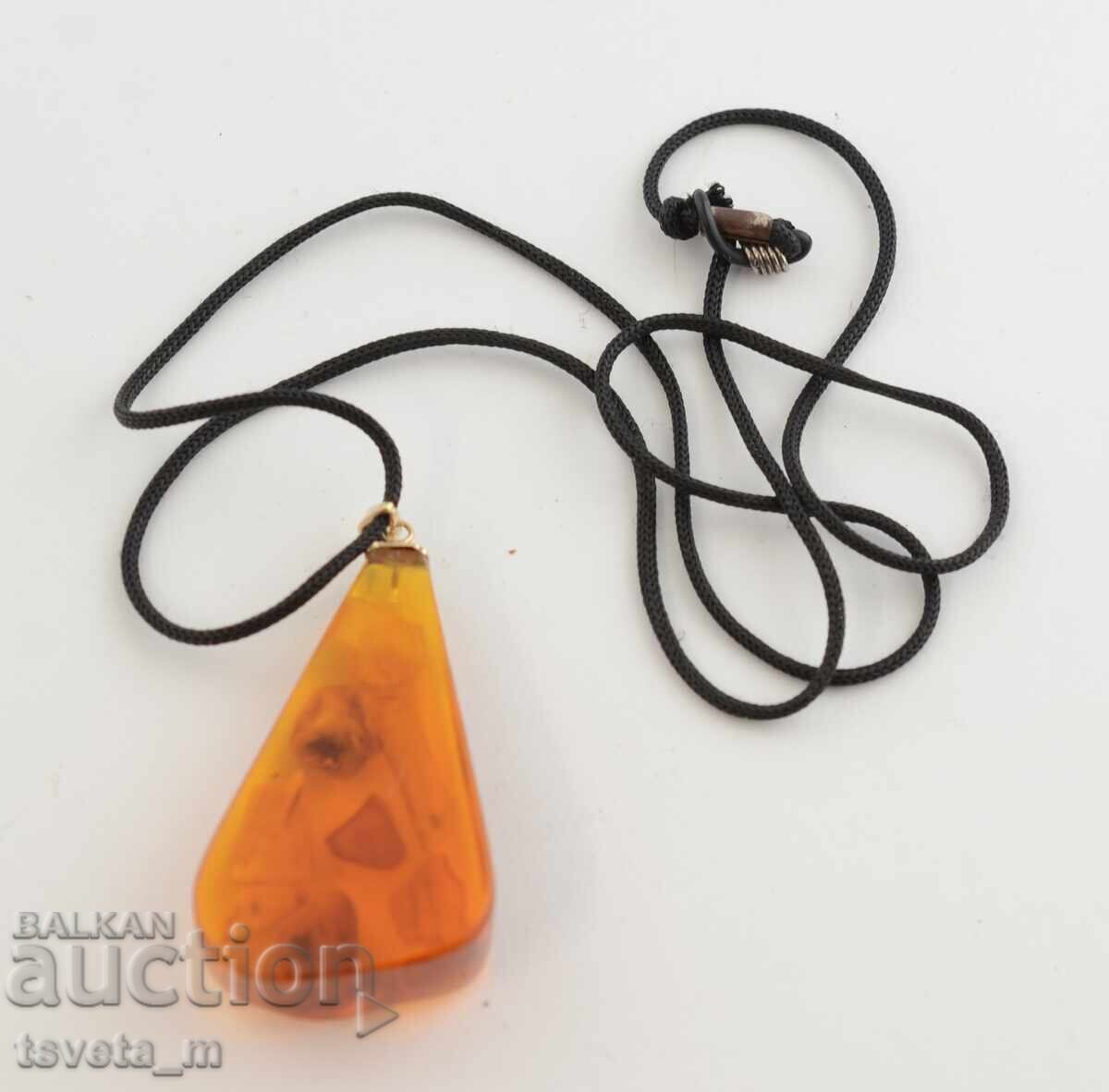 Auction  Amber pendant necklace