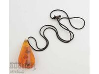 Amber pendant necklace