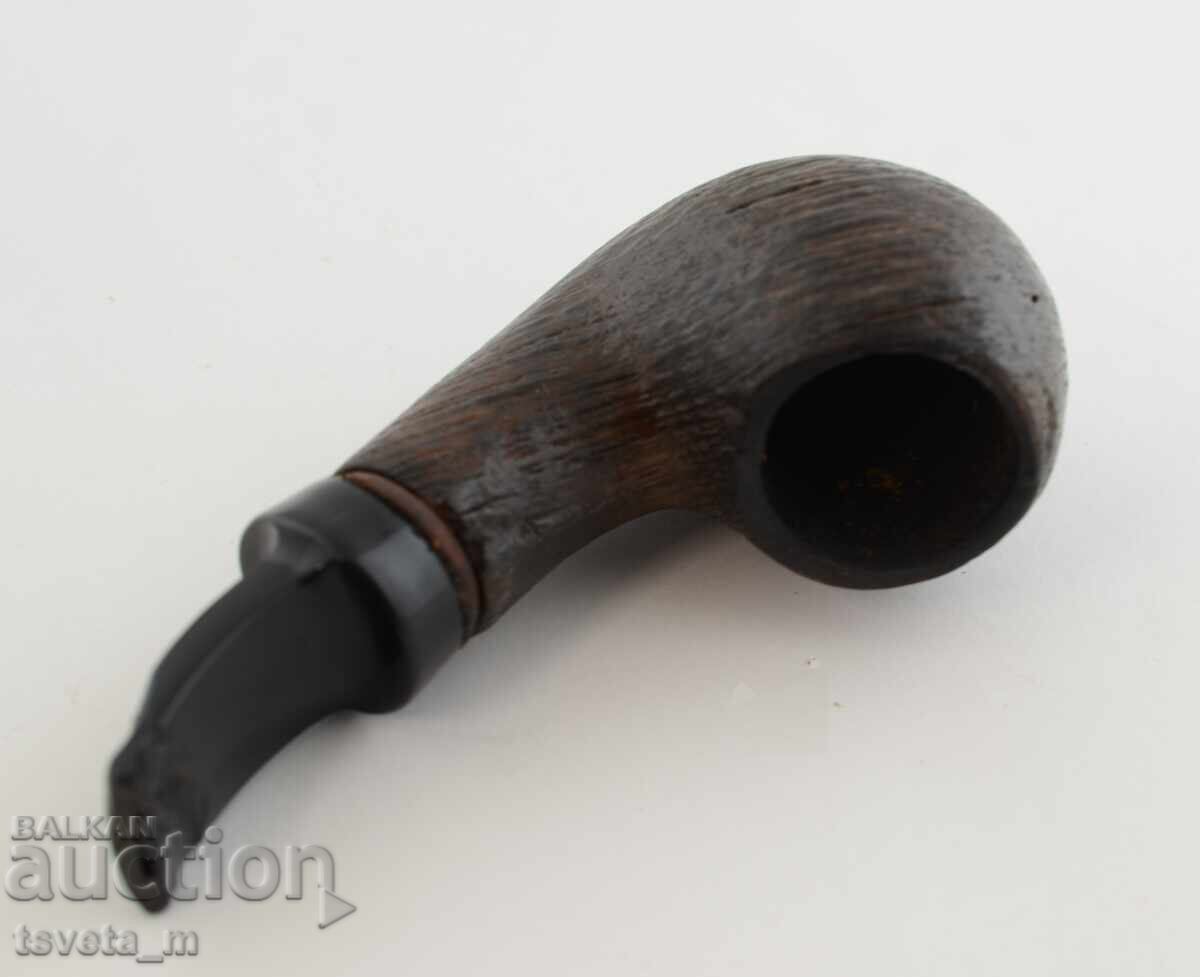 Auction  An ancient pipe