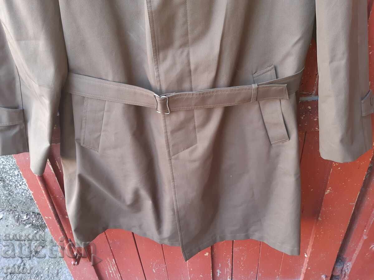 Auction Military coat, uniform - Lieutenant Colonel of the Republic of Bulgaria, Air Force Auction Military coat, uniform - Lieutenant Colonel of the Republic of Bulgaria, Air Force