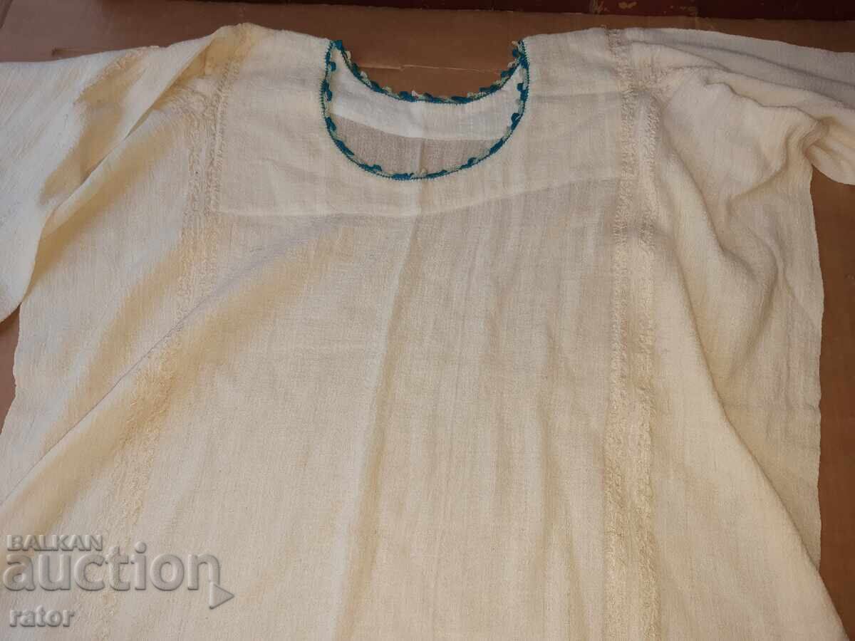 Authentic rare fringed shirt with lace. Wear with price 35.00 BGN | € 17.90 Authentic rare fringed shirt with lace. Wear with price 35.00 BGN | € 17.90