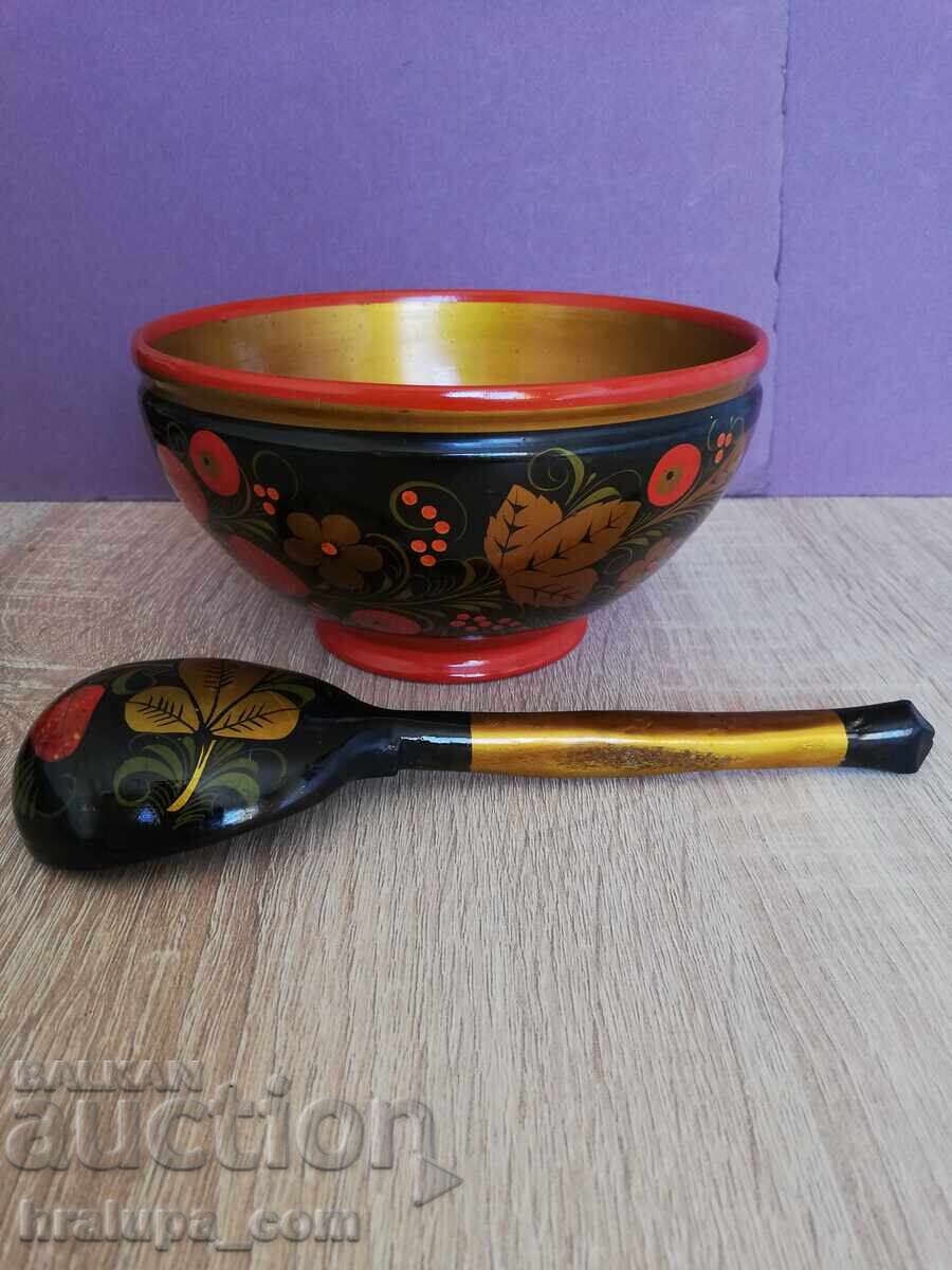 Auction Russian bowl and spoon lacquered wood hand painted USSR Auction Russian bowl and spoon lacquered wood hand painted USSR