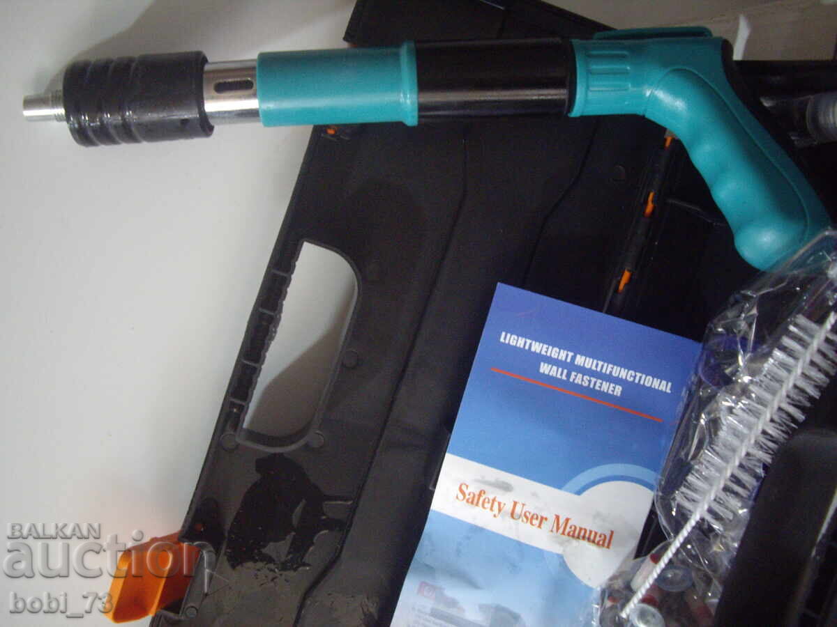 Modern thread. with price 50.00 BGN | € 25.56