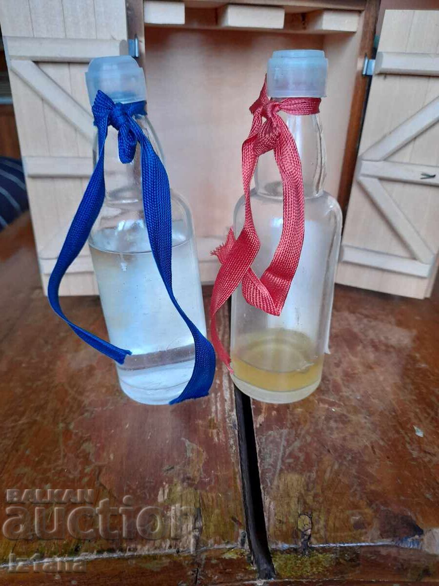 Sticle vechi de suveniruri de Mastic și Slivova - 7 Sticle vechi de suveniruri de Mastic și Slivova - 7