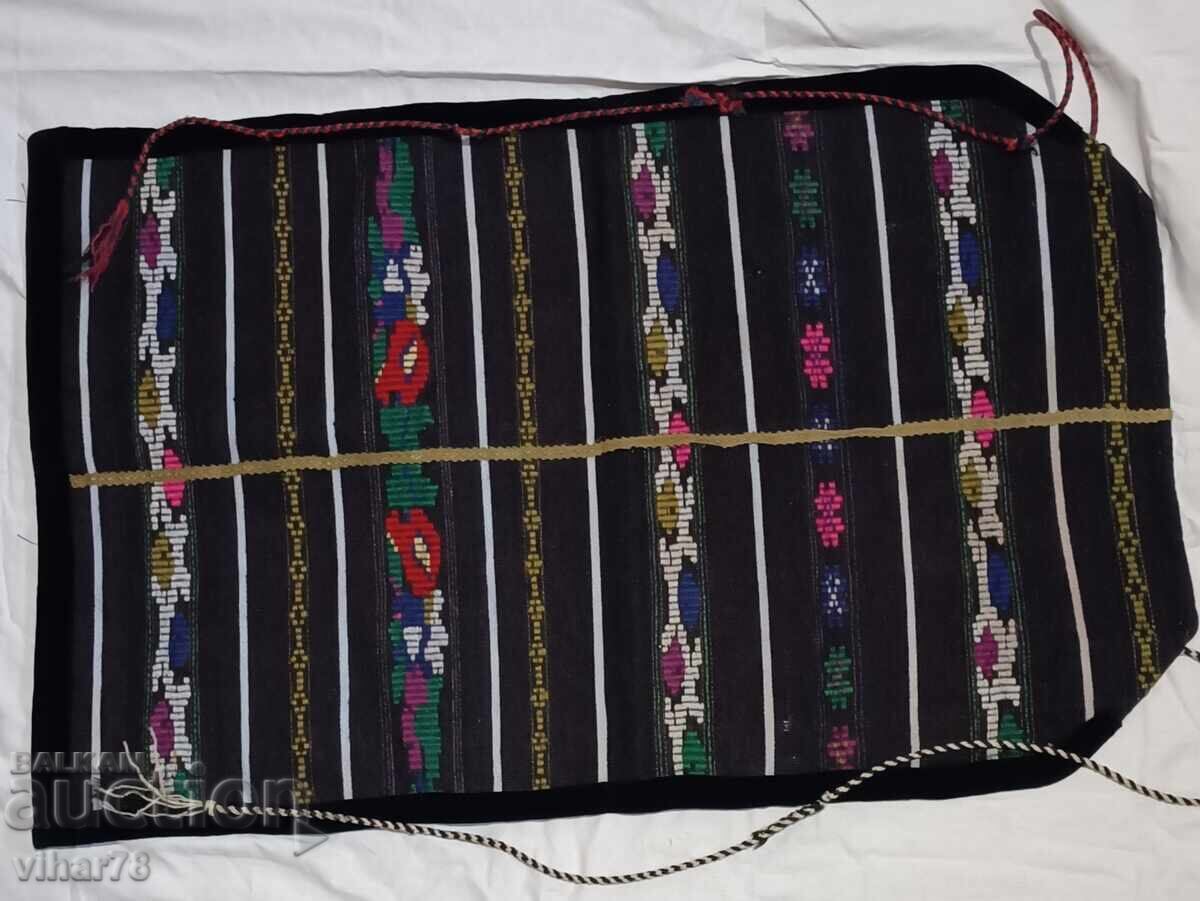 Престилка с цена € 76.69 | 149.99 лв. Престилка с цена € 76.69 | 149.99 лв.