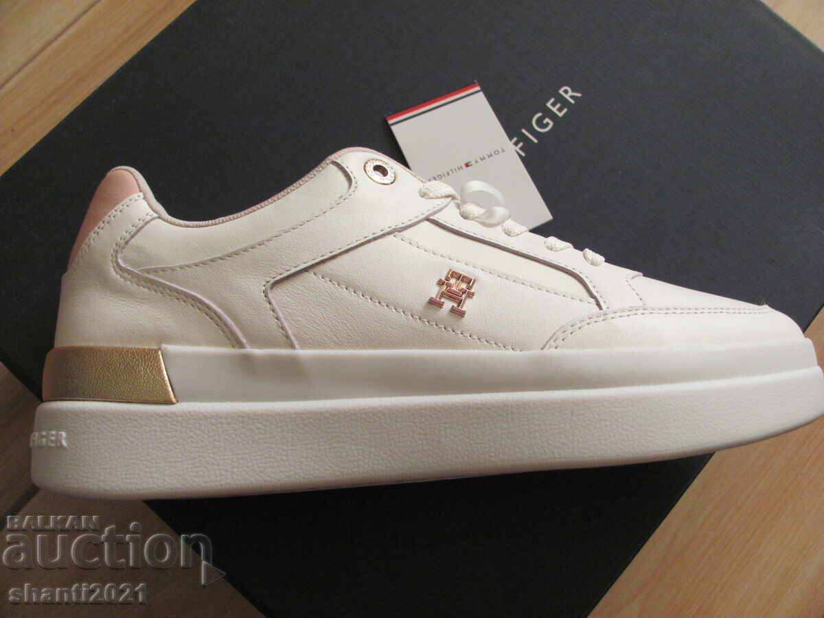Νέα γυναικεία sneakers TOMMY HILFIGER, Νο.41 με τιμή 127.20 BGN | € 65.04