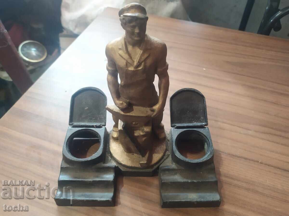 Delivery of Old metal inkwell