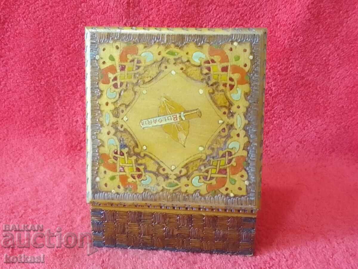 Delivery of Old wooden box Tobacco box pyrographed Tobacco Cigarettes Delivery of Old wooden box Tobacco box pyrographed Tobacco Cigarettes