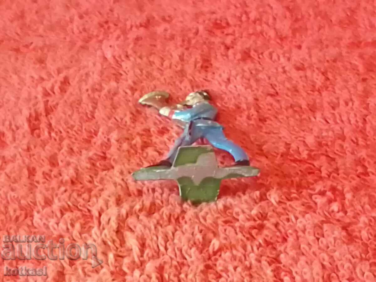 Δημοπρασία Παλιά μεταλλική φιγούρα στρατιώτη μουσικού