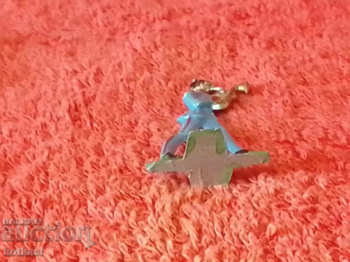 Δημοπρασία Παλιά μεταλλική φιγούρα στρατιώτη μουσικού Δημοπρασία Παλιά μεταλλική φιγούρα στρατιώτη μουσικού