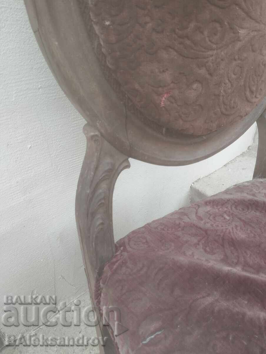 Delivery of An old chair Delivery of An old chair