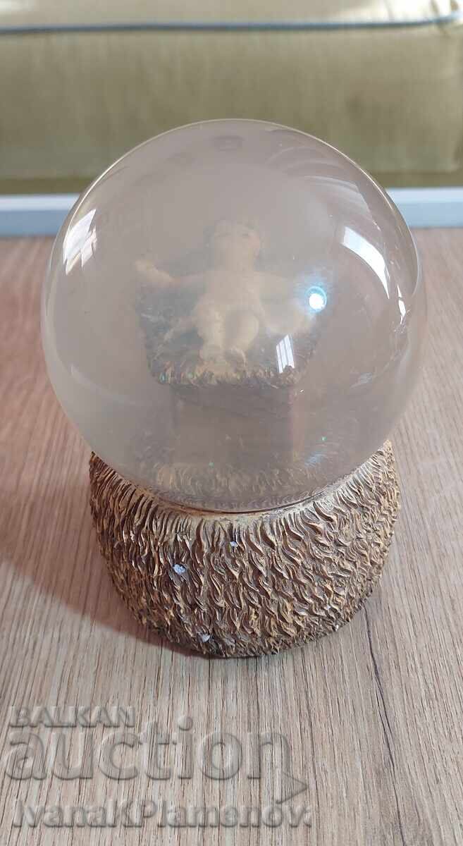 Musical paperweight for connoisseurs