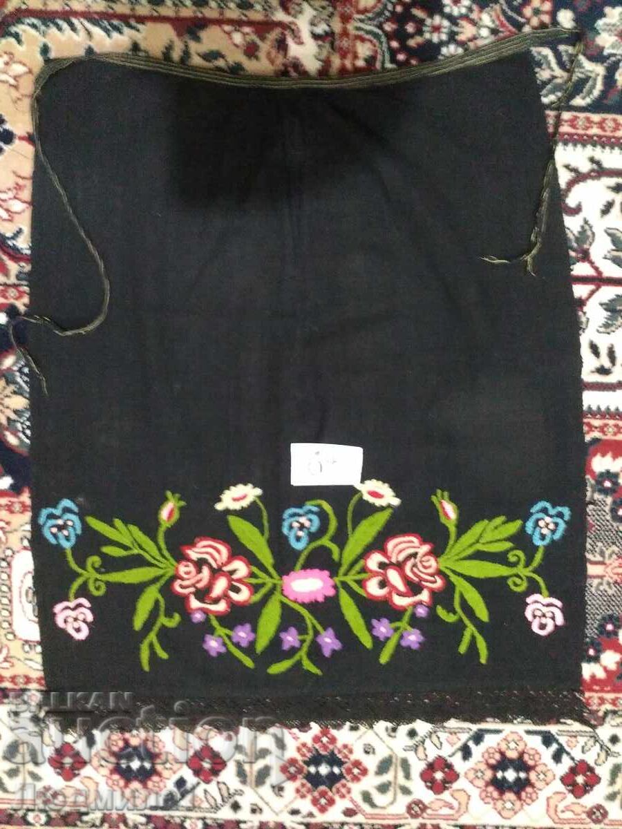 AUTHENTIC OLD APRON AUTHENTIC OLD APRON