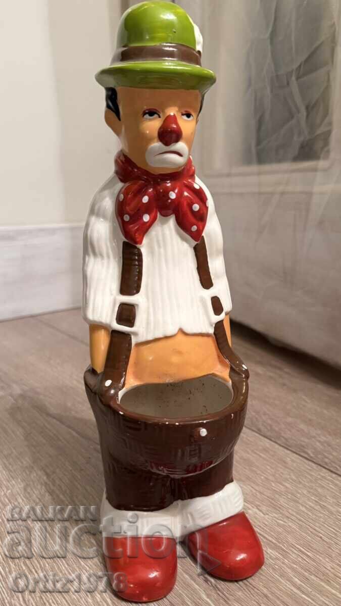 Винтидж порцеланов клоун, палячо– саксия. Винтидж порцеланов клоун, палячо– саксия.