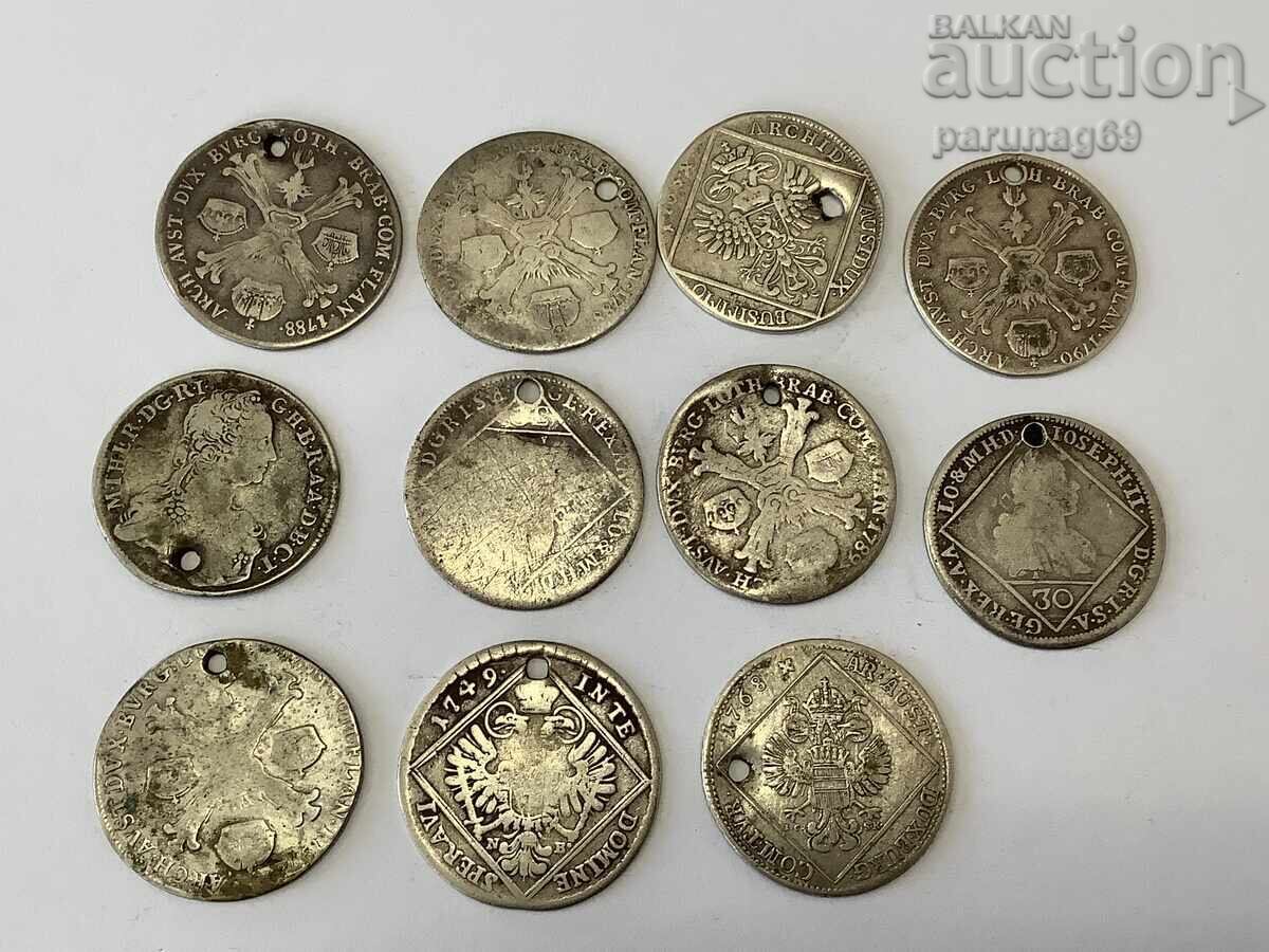 Austria si Ungaria 11 piese 1/4 ecu 1748 -1769 pentru bijuterii cu preț € 249.90 | 488.76 BGN Austria si Ungaria 11 piese 1/4 ecu 1748 -1769 pentru bijuterii cu preț € 249.90 | 488.76 BGN