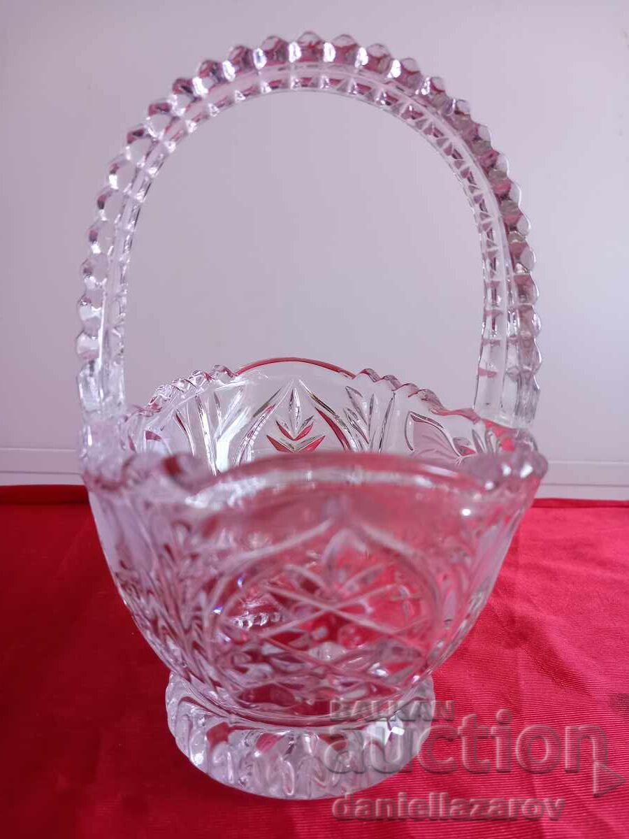 Delivery of Crystal Glass Basket, Biscuit Bowl, Fruit Bowl Delivery of Crystal Glass Basket, Biscuit Bowl, Fruit Bowl