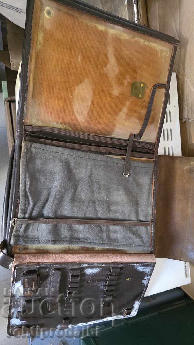 Delivery of Leather bag-old soc Delivery of Leather bag-old soc