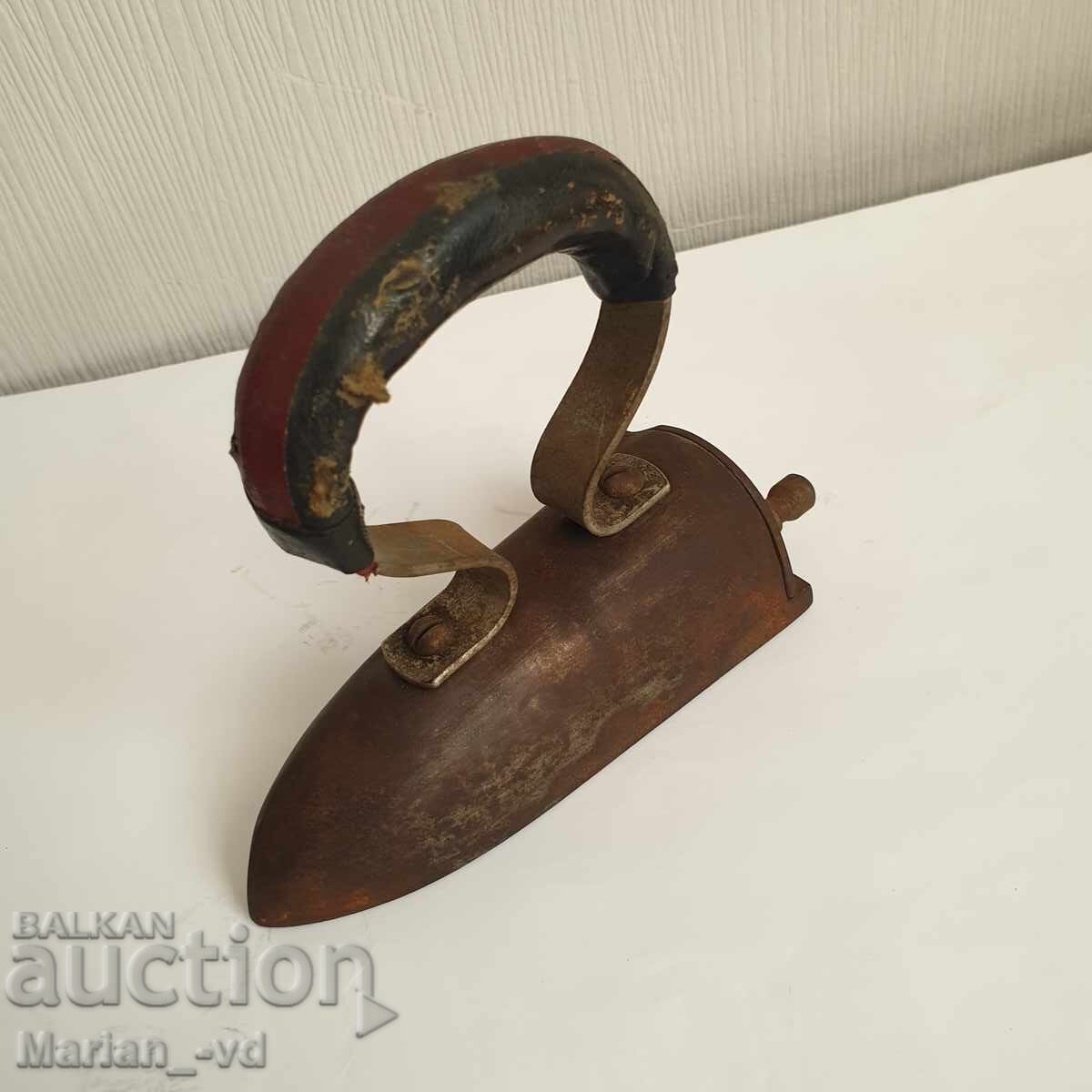 Old small iron iron ox tongue with price 80.00 BGN | € 40.90
