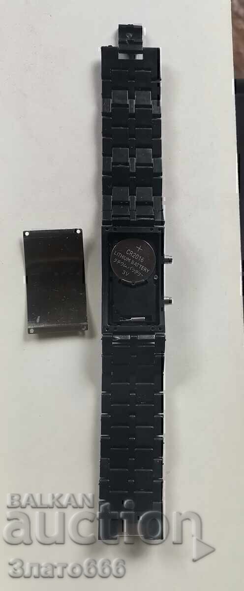 Delivery of Electronic wristwatch Delivery of Electronic wristwatch