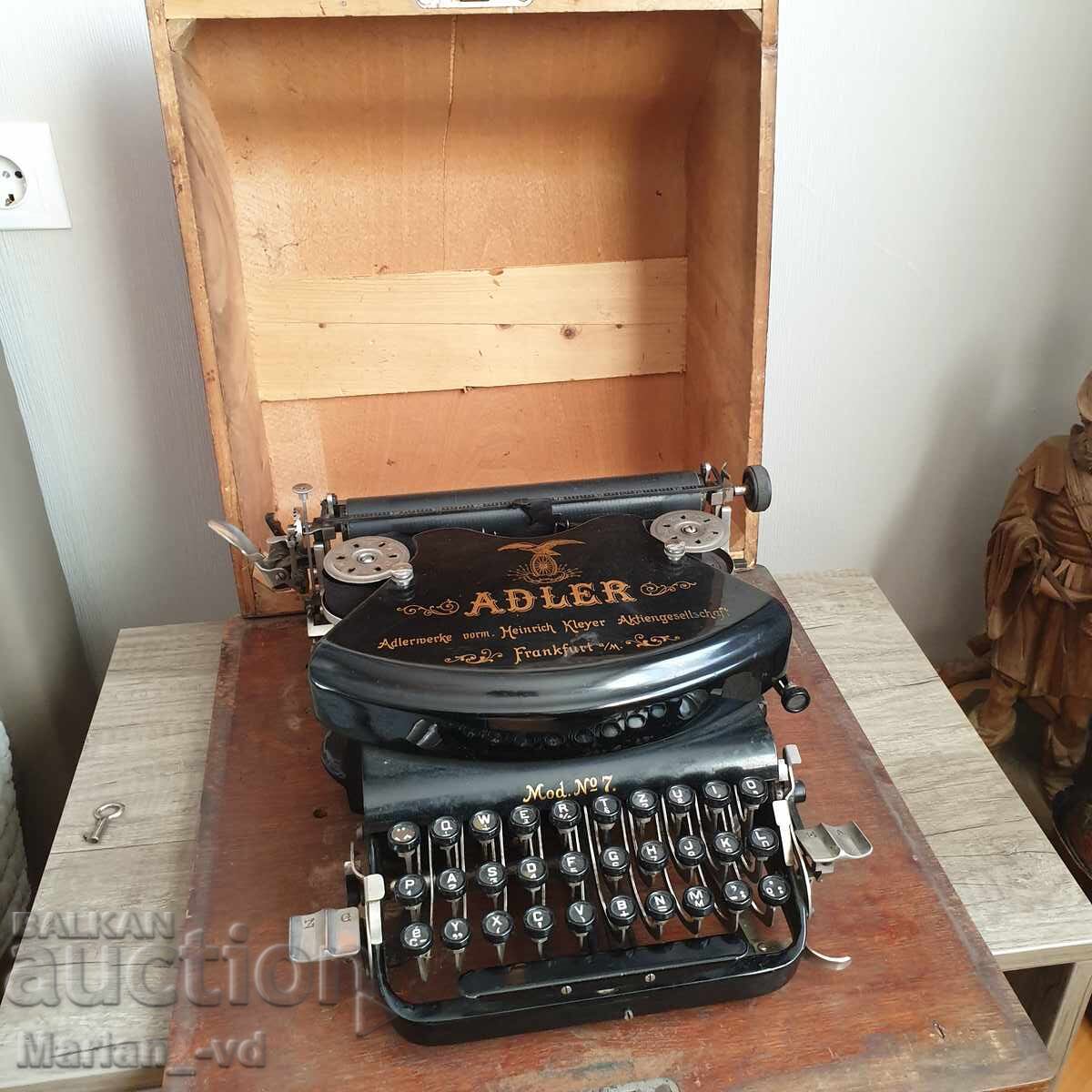 Portable German typewriter from 1910 Adler model No. 7 - 6 Portable German typewriter from 1910 Adler model No. 7 - 6