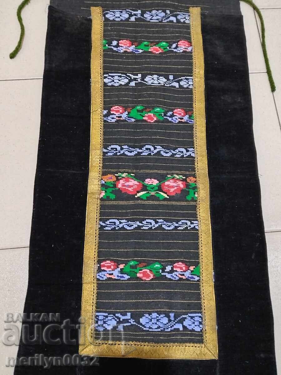 Broderie vechi șorț beteală, costum, pânză cu preț 129.90 BGN | € 66.42 Broderie vechi șorț beteală, costum, pânză cu preț 129.90 BGN | € 66.42