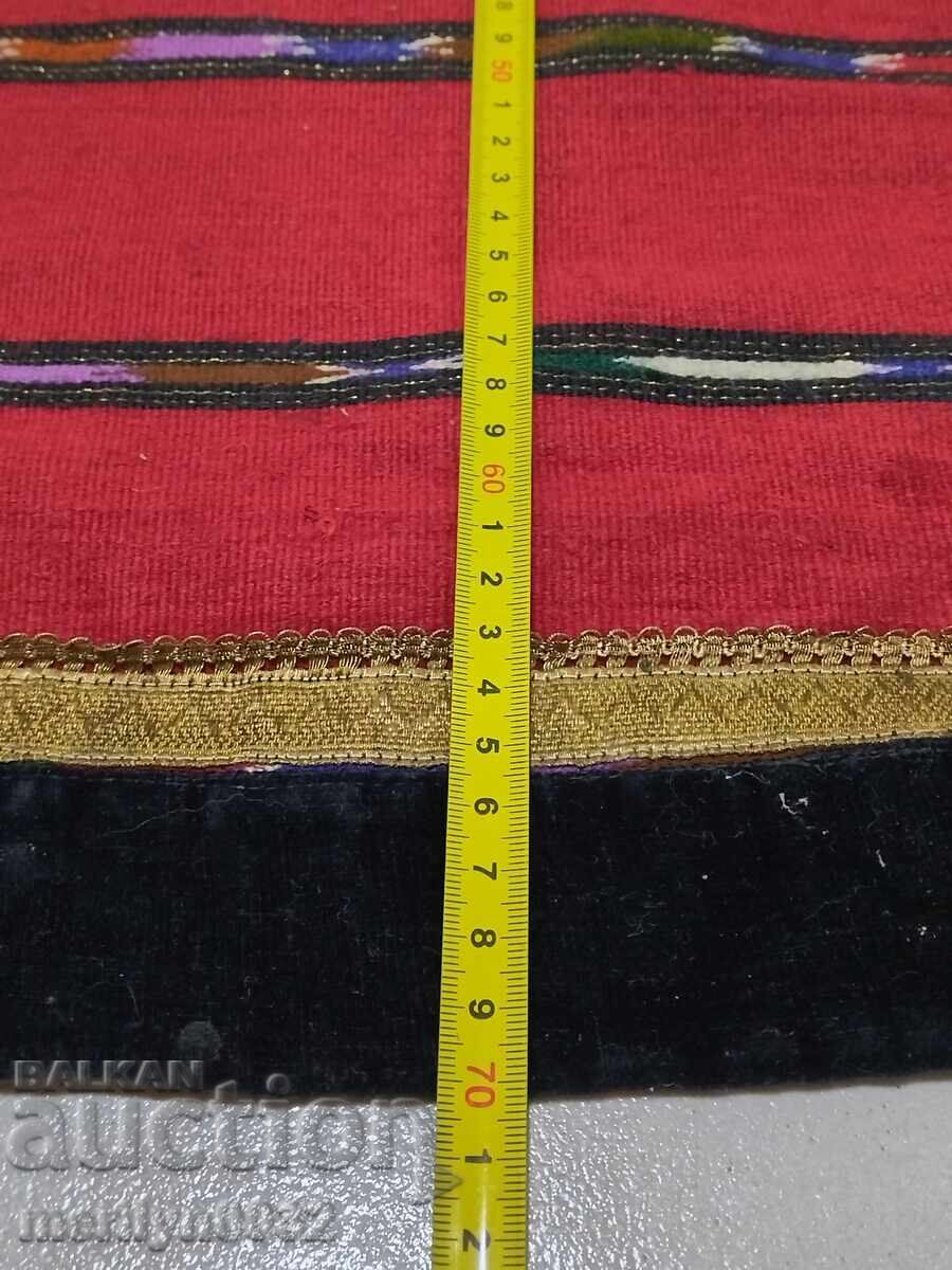 Livrarea Broderie vechi șorț beteală, costum, pânză Livrarea Broderie vechi șorț beteală, costum, pânză